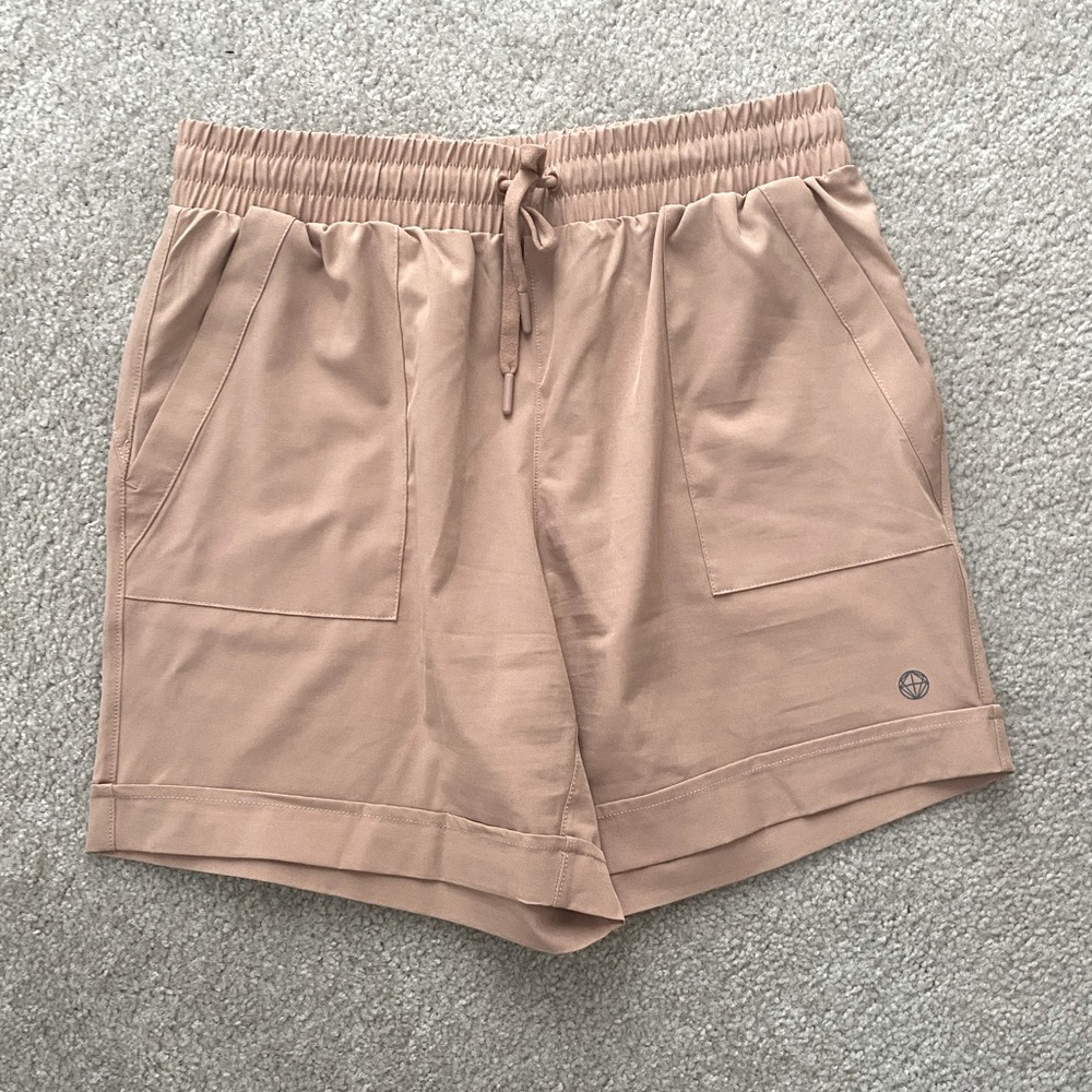 MONDETTA
OUTDOOR
PROJECT® women’s hiking shorts size S
